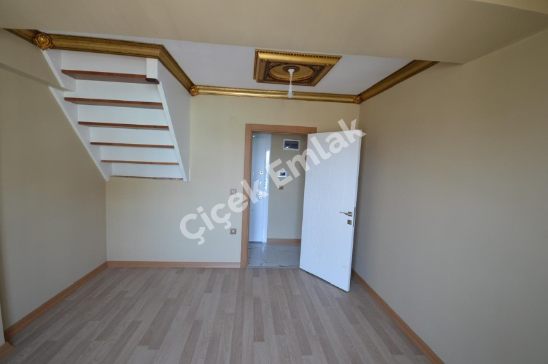 Alibeyköy Çırçır’da Otoparklı 5+1 Lüks Satılık Dubleks