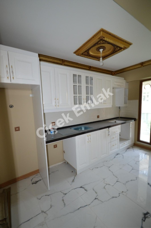 Alibeyköy Çırçır’da Otoparklı 5+1 Lüks Satılık Dubleks