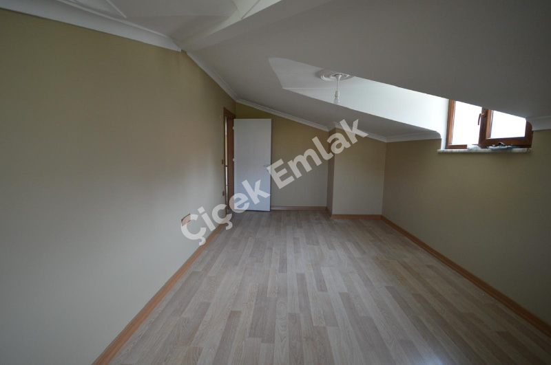 Alibeyköy Çırçır’da Otoparklı 5+1 Lüks Satılık Dubleks