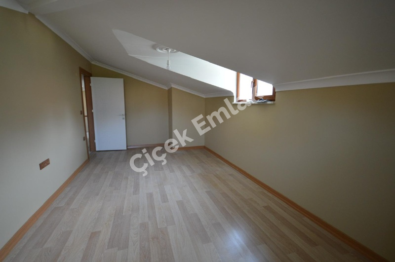 Alibeyköy Çırçır’da Otoparklı 5+1 Lüks Satılık Dubleks