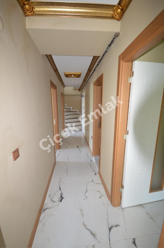 Alibeyköy Çırçır’da Otoparklı 5+1 Lüks Satılık Dubleks