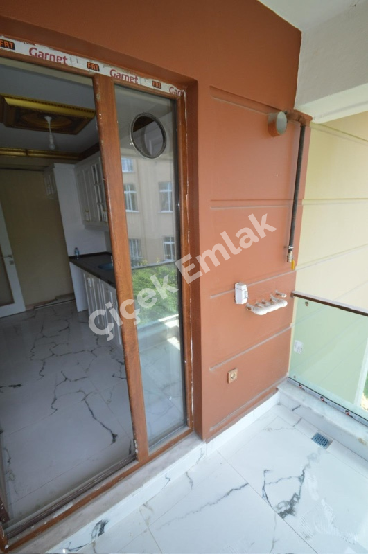 Alibeyköy Çırçır’da Otoparklı 5+1 Lüks Satılık Dubleks