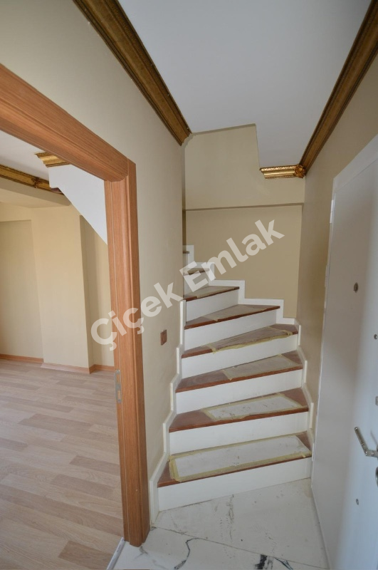 Alibeyköy Çırçır’da Otoparklı 5+1 Lüks Satılık Dubleks