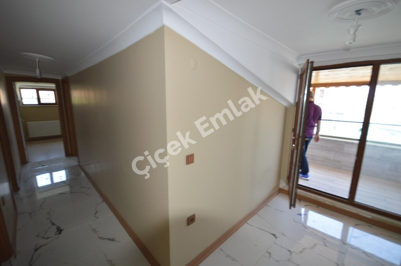 Alibeyköy Çırçır’da Otoparklı 5+1 Lüks Satılık Dubleks