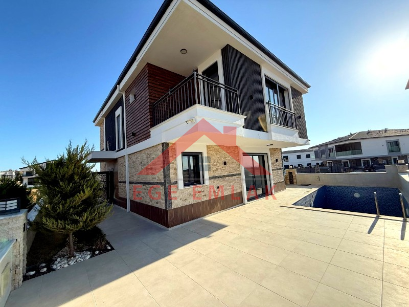 Didim'de Tam Müstakil Satılık Villa