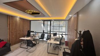 Güvenay - Çorum Galericiler Sitesi'nde Eşyaları İle Hazır Kurulu Kiralık Dükkan 