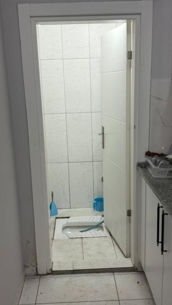 Güvenay - Çorum Galericiler Sitesi'nde Eşyaları İle Hazır Kurulu Kiralık Dükkan 