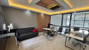 Güvenay - Çorum Galericiler Sitesi'nde Eşyaları İle Hazır Kurulu Kiralık Dükkan 