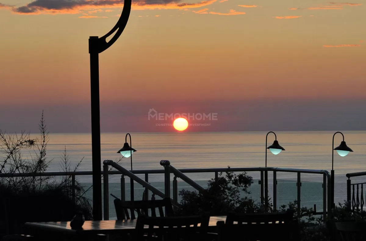 Luxuswohnung im Gold City Komplex