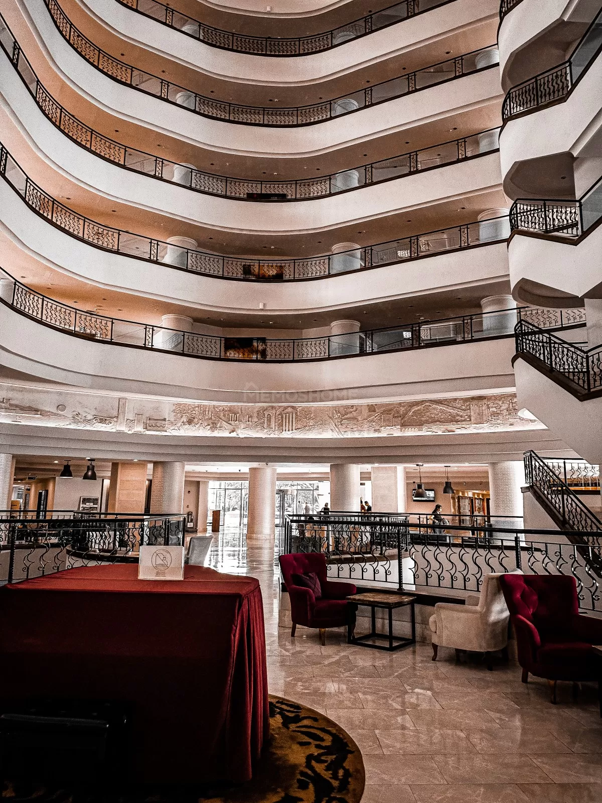 Luxuswohnung im Gold City Komplex