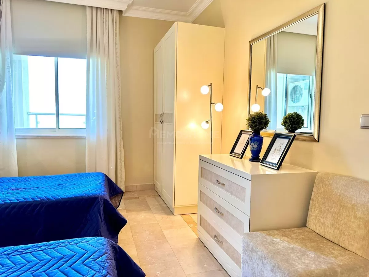 Luxuswohnung im Gold City Komplex