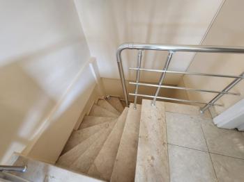 EFELER MAHALLESİ'NDE HAVUZLU 3+1 GENİŞ SATILIK VİLLA