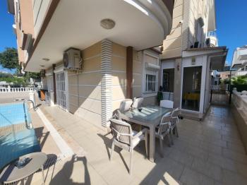 EFELER MAHALLESİ'NDE HAVUZLU 3+1 GENİŞ SATILIK VİLLA