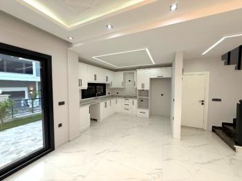 Didim Mersindere’de Denize Yürüme Mesafesinde Satılık Villa