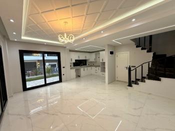 Didim Mersindere’de Denize Yürüme Mesafesinde Satılık Villa