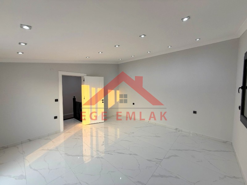 Didim Mersindere’de Denize Yürüme Mesafesinde Satılık Villa