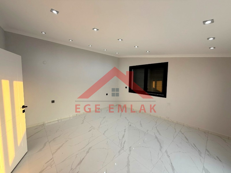 Didim Mersindere’de Denize Yürüme Mesafesinde Satılık Villa