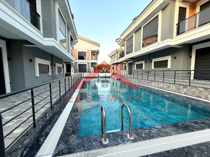 Didim Mersindere’de Denize Yürüme Mesafesinde Satılık Villa