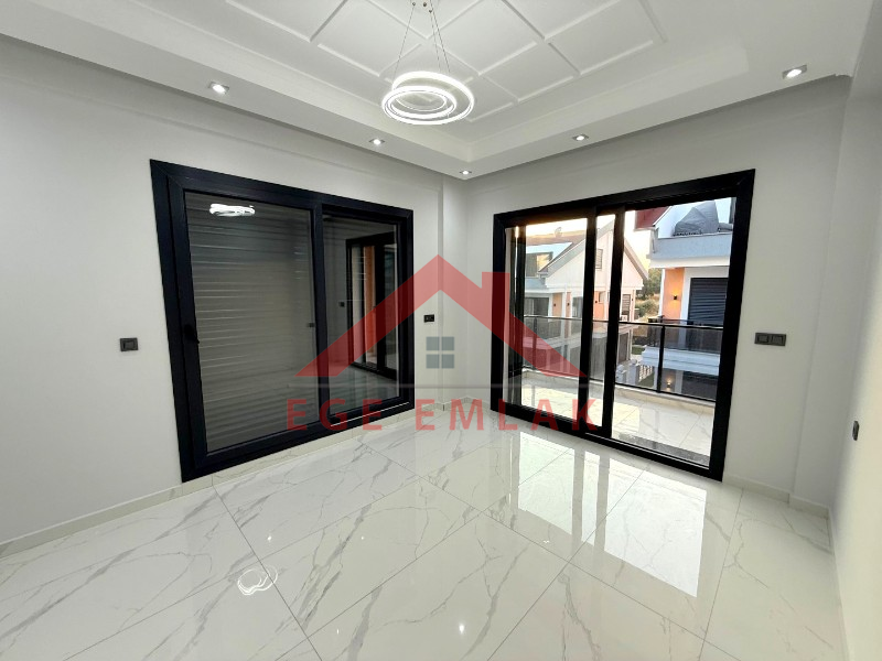 Didim Mersindere’de Denize Yürüme Mesafesinde Satılık Villa