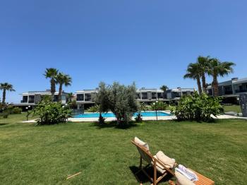 KUŞADASI DAVUTLARDA BOL YEŞİL VE DOGA MANZARALI SATILIK 3+1 VİLLA