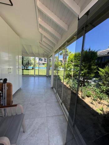 KUŞADASI DAVUTLARDA BOL YEŞİL VE DOGA MANZARALI SATILIK 3+1 VİLLA