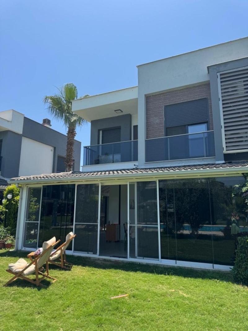 KUŞADASI DAVUTLARDA BOL YEŞİL VE DOGA MANZARALI SATILIK 3+1 VİLLA