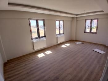 GÜVENAY - ÇORUM KALE MAHELLESİ  LOZAN EVLER CİVARI SATILIK LÜKS 3+1 DAİRE