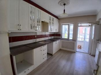 GÜVENAY - ÇORUM GARANTİ EVLER'DE CAFELERE ÇOK YAKIN KİRALIK 3+1 DAİRE