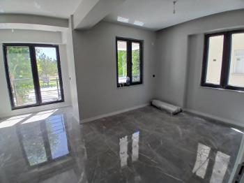 GÜVENAY - ÇORUM EŞREF HOCA CAD. ÜZERİ 2+1 LÜKS SATILIK DAİRE