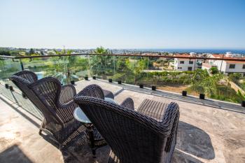 KKTC GİRNE BELLAPAİS BÖLGESİNDE SATILIK LÜKS 4+2 VİLLA