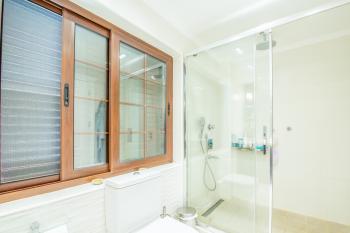 KKTC GİRNE BELLAPAİS BÖLGESİNDE SATILIK LÜKS 4+2 VİLLA