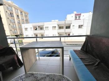 Gazimağusa, Kuzey Kıbrıs'ta Satılık 2 Adet Yurt izinli Komple Apartman