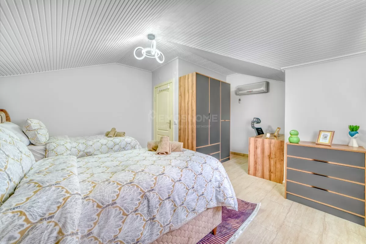 Geräumiges Luxus-Duplex in Oba