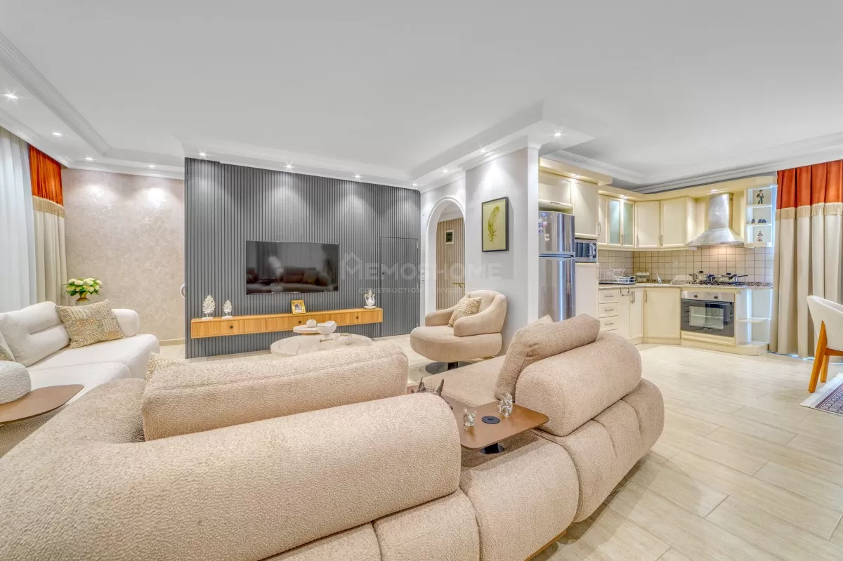 Geräumiges Luxus-Duplex in Oba