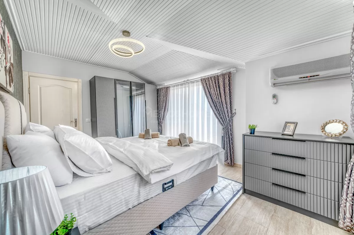 Geräumiges Luxus-Duplex in Oba