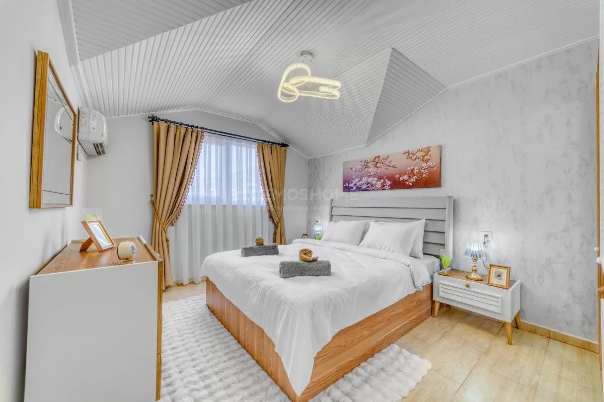 Geräumiges Luxus-Duplex in Oba