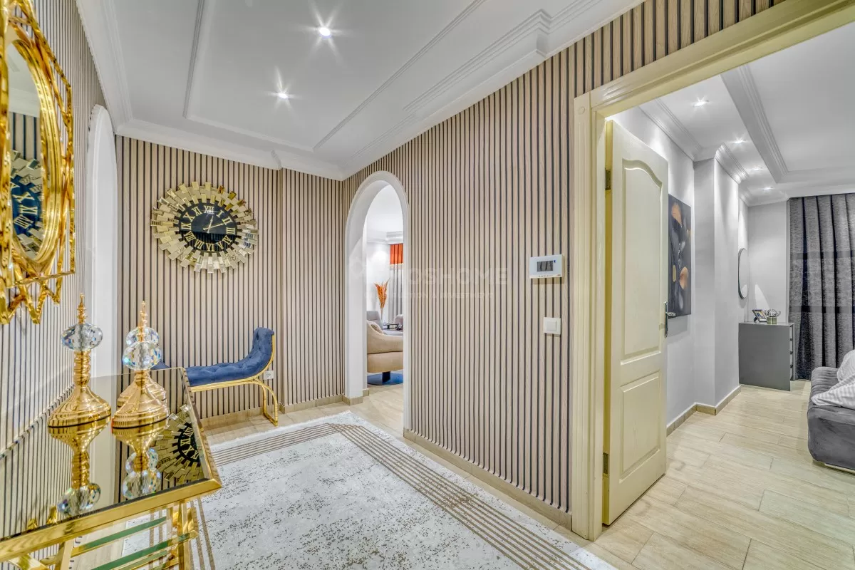 Geräumiges Luxus-Duplex in Oba