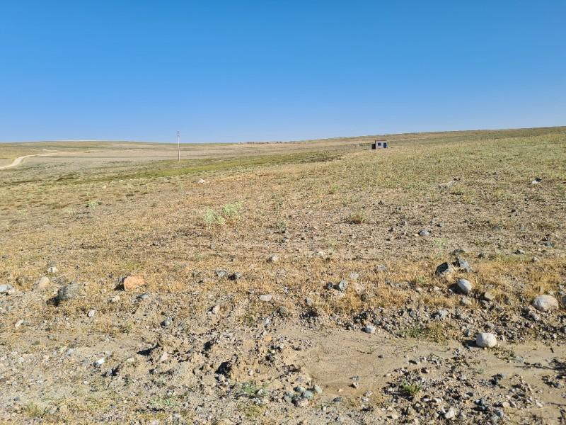 NİĞDE ÇAYIRLIDA  SATLIK  YOLA CEPHELİ 8 dönüm  tarla 