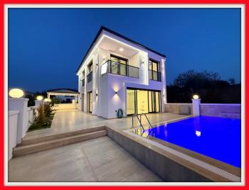 Didim Sağturda Satılık 3+1 Ayrı Mutfaklı Villa