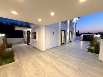 Didim Sağturda Satılık 3+1 Ayrı Mutfaklı Villa