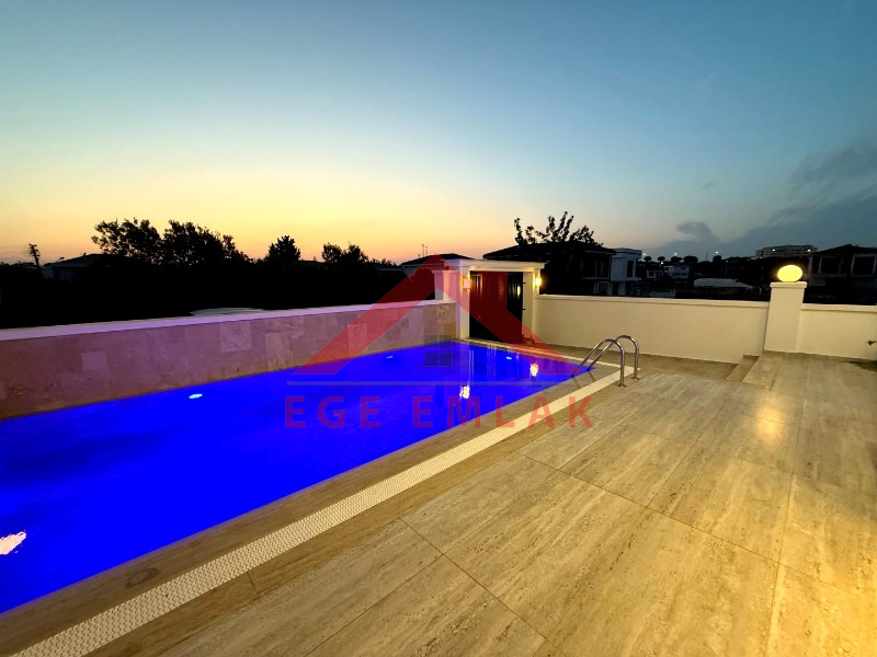 Didim Sağturda Satılık 3+1 Ayrı Mutfaklı Villa