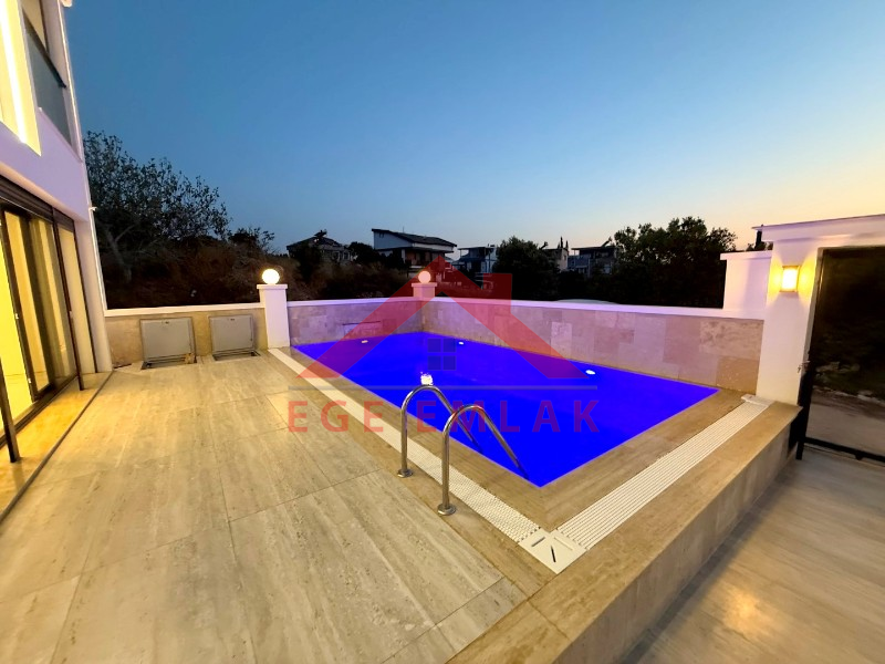 Didim Sağturda Satılık 3+1 Ayrı Mutfaklı Villa