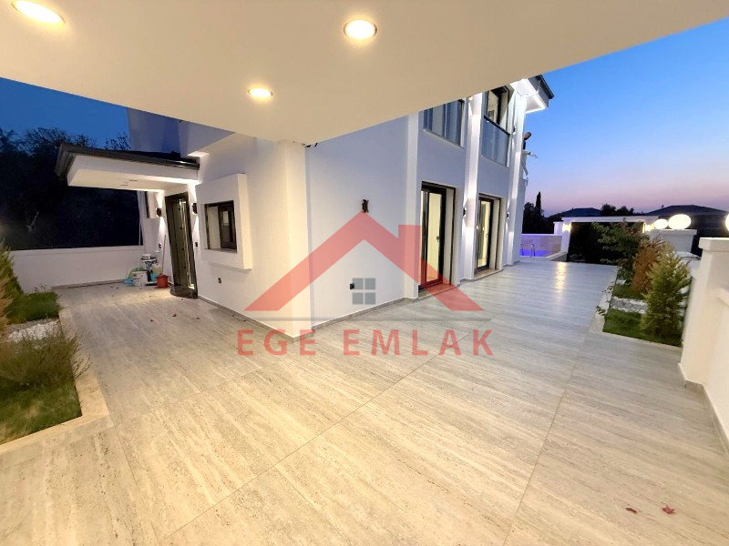 Didim Sağturda Satılık 3+1 Ayrı Mutfaklı Villa