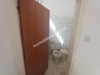 LEFKOŞA YENİKENT'TE  TÜRK MALI TİCARİ İZİNLİ SATILIK İŞ YERLERİ