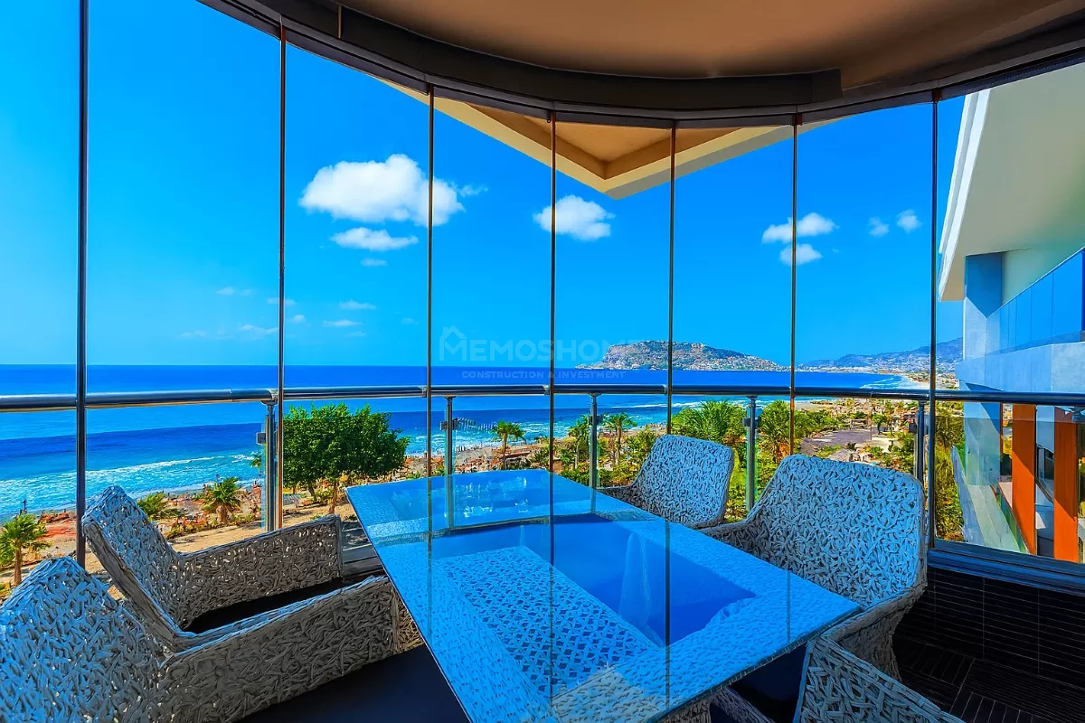 Seafront Luxury Apartment in Oba