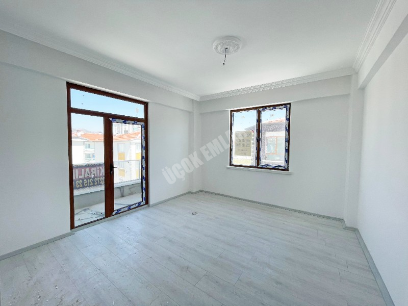 AFYON ÜÇOK EMLAKTAN MAREŞAL DE KİRALIK SIFIR 2+1 LÜX DAİRE