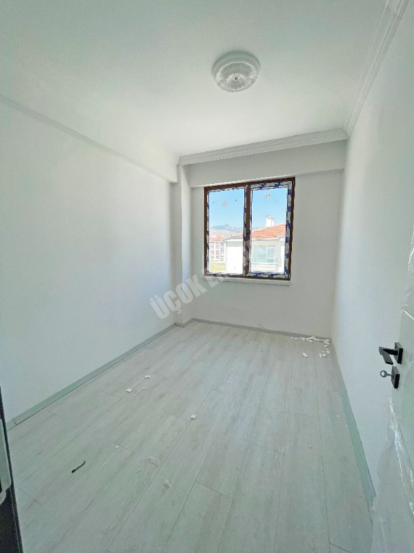 AFYON ÜÇOK EMLAKTAN MAREŞAL DE KİRALIK SIFIR 2+1 LÜX DAİRE