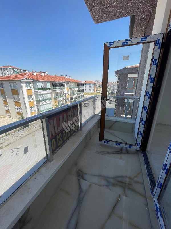 AFYON ÜÇOK EMLAKTAN MAREŞAL DE KİRALIK SIFIR 2+1 LÜX DAİRE