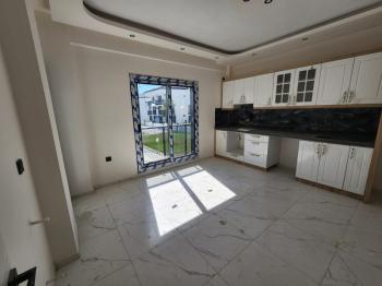 CUMHURİYET MAHALLESİ'NDE TATİL KÖYÜ KONFORUNDA SIFIR 2+1 SATILIK DAİRE