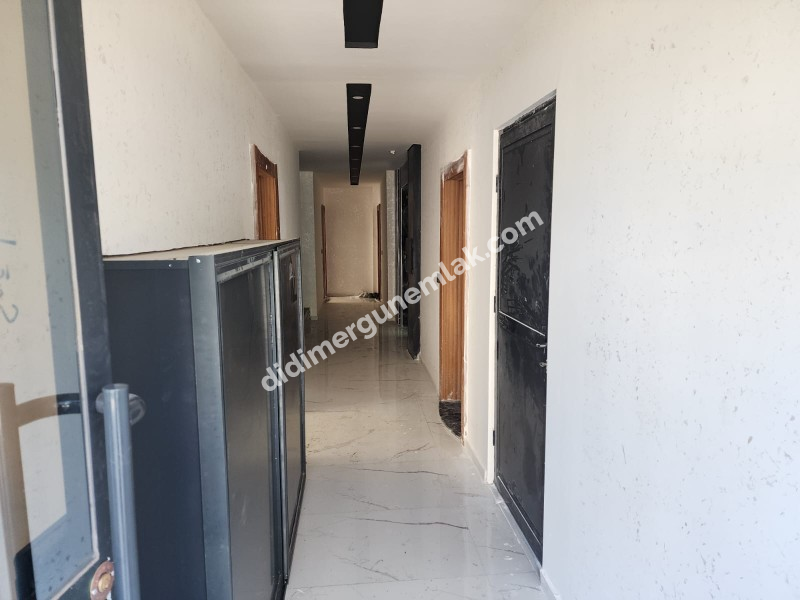 CUMHURİYET MAHALLESİ'NDE TATİL KÖYÜ KONFORUNDA SIFIR 2+1 SATILIK DAİRE